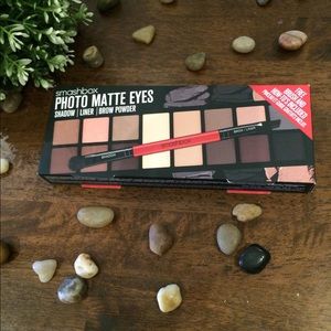 NEW!! Smashbox photo matte eyeshadow pallet
